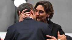 Macron šokoval fotkou s ministryní. Vypadají jako milenci, žasnou Francouzi