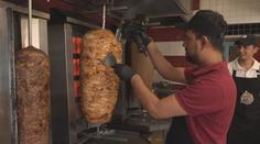 Češi si pochutnávají na jídle z celého světa. Navštěvují íránské i syrské restaurace