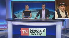Premiéra v Televizních novinách: Představil se Krojovaný reportér