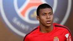 Mbappé je v PSG! Superútok s Neymarem a Cavanim je kompletní