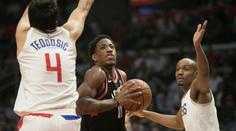 DeRozan si pohrál s Milwaukee! Nasázel rekordních 52 bodů