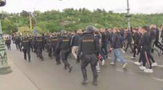 Slávisté pochodovali na stadion Sparty. Vše se obešlo bez problémů
