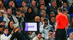 Systému VAR hrozí v Premier League konec. Hlasovat se bude v červnu