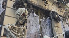 Halloween ovládl celý svět. Nechybí dýně, masky ani koledování