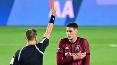 Sparťan Čvančara bude pykat za červenou proti Hradci.  Stihne derby S?