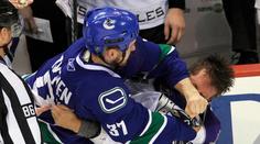 Co stojí za smrtí bitkařů z NHL? Tahle profese ničí životy!