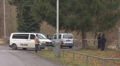 Po Praze chodil muž se sekerou a vyhrožoval kolemjdoucím. Hrozí mu až dva roky vězení