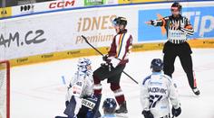 Spartu spasil v prodloužení Krejčík. Proti Vítkovicím přišla o čtyřgólové vedení
