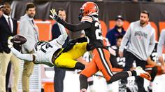 Mladík v NFL předvedl úžasné zachycení, vzpomenout dal na ikonický moment