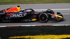 Verstappen měl štěstí. Závod vyhrál i s mrtvým ptákem ve svém voze