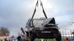 Nepřipoutaný řidič (†37) vletěl zezadu do traktoru, vůbec nebrzdil