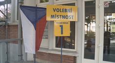 Kuriózní volební místa: Češi volí v kostele, muzeu nebo na psychiatrii