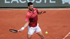Djokovič jde na operaci. Vynechá Wimbledon, v ohrožení i olympiáda