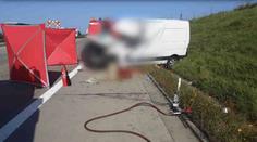 Dodávka na D1 zdemolovala světelnou šipku, šofér zemřel