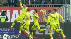 Češi v Bundeslize zářili. Schick pomohl k jasné výhře, Hložek se trefil dvakrát