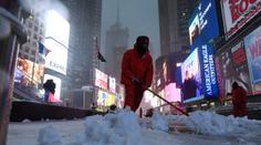 Sněhová bouře zasáhla New York. Úřady vyhlásily stav nouze