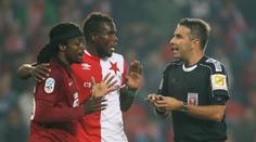 Sudí derby nezvládli. Komise rozhodčích: Hrubě chybovali!