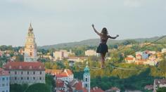 Český Krumlov zaplní akrobaté a žongléři. Město hostí festival cirkusu a divadla