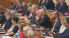 Konsolidační balíček to v Senátu nebude mít lehké. Změny chtějí i koaliční senátoři