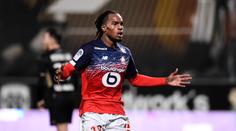 Tři fotbalisté Lille chytili koronavirus, včetně mladé hvězdy Sanchese
