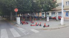 Z centra Brna by mohly zmizet elektrokoloběžky, stížnosti se kupí