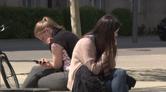 Časté telefonování může vést k infarktu a mrtvici, zjistili vědci