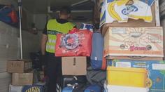 Anabolika a neproclené cigarety. Celníci na Vysočině zabavili obří kontraband