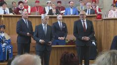 Pavel předal profesorům jmenovací dekrety. Ocenil i ty, které Zeman odmítal