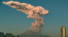 EL Popo opět ožil, popel po erupci vyletěl až do tří kilometrů