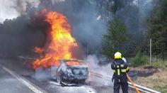 Dálnici D1 blokovala dlouhá kolona. Shořelo tam auto