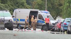 Policisté dopadli podezřelé, kteří měli ohlásit bombu v obchodním centru