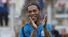Ronaldinho končí. Takto bavil fanoušky na celém světě! VIDEO