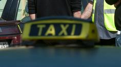Množí se falešní taxikáři. Proč? Hrozí jim směšné pokuty!