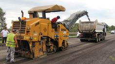 VELKÝ PŘEHLED: Tady se letos dočkají nových dálnic a silnic