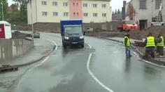 Město nechalo postavit novou cestu, jezdit se ale bude po staré