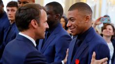 Za setrváním Mbappého v PSG stojí prezident Macron, proklamuje šéf Realu