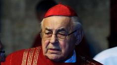 Na pohřeb kardinála Vlka dorazí stovky lidí. Přijede i papež?