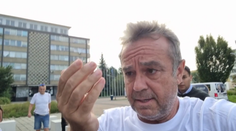 Vejce trefila poslance přímo do hlavy. Kampaň na Slovensku se vyostřuje