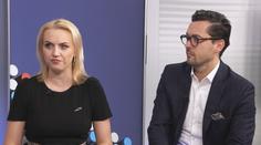 Firmy nemají jak najmout lidi legálně, říkají advokáti. A vláda řeší jen důsledky