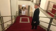 Babišova derniéra: Podívejte se, jak vypadal jeho poslední den premiéra