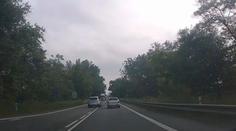 Nebezpečné předjíždění na Hodonínsku. Následky mohly být fatální