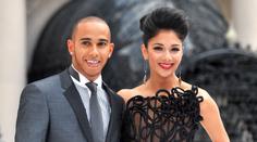 Hamilton se bude ženit! Krásná Nicole mu napotřetí kývla