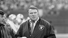 Ve věku 85 let zemřel legendární trenér a ikona amerického fotbalu John Madden