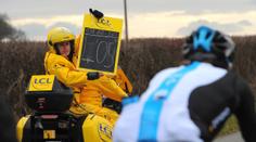 Tohle jsou lidé, kteří dělají Tour de France. Co se skrývá v zákulisí?