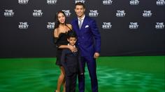 Potatí se? Syn Cristiana Ronalda podepsal smlouvu s United