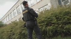 Doufala, že ho někdo najde. Za hození miminka do popelnice dostala matka 12 let