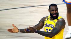 Lakers s Jamesem opět prohráli. Mistrovské Toronto zatím stoprocentní