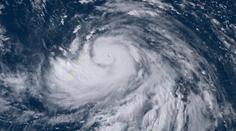 Na Japonsko se řítí supertajfun! Hrozí povodně, vítr dosáhne 315 km/h