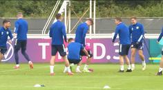Skvělá nálada na tréninku Skotů. Hvězda týmu stáhla spoluhráči trenky