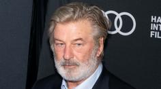 Baldwin se dohodl s rodinou zastřelené kameramanky. Film bude pokračovat